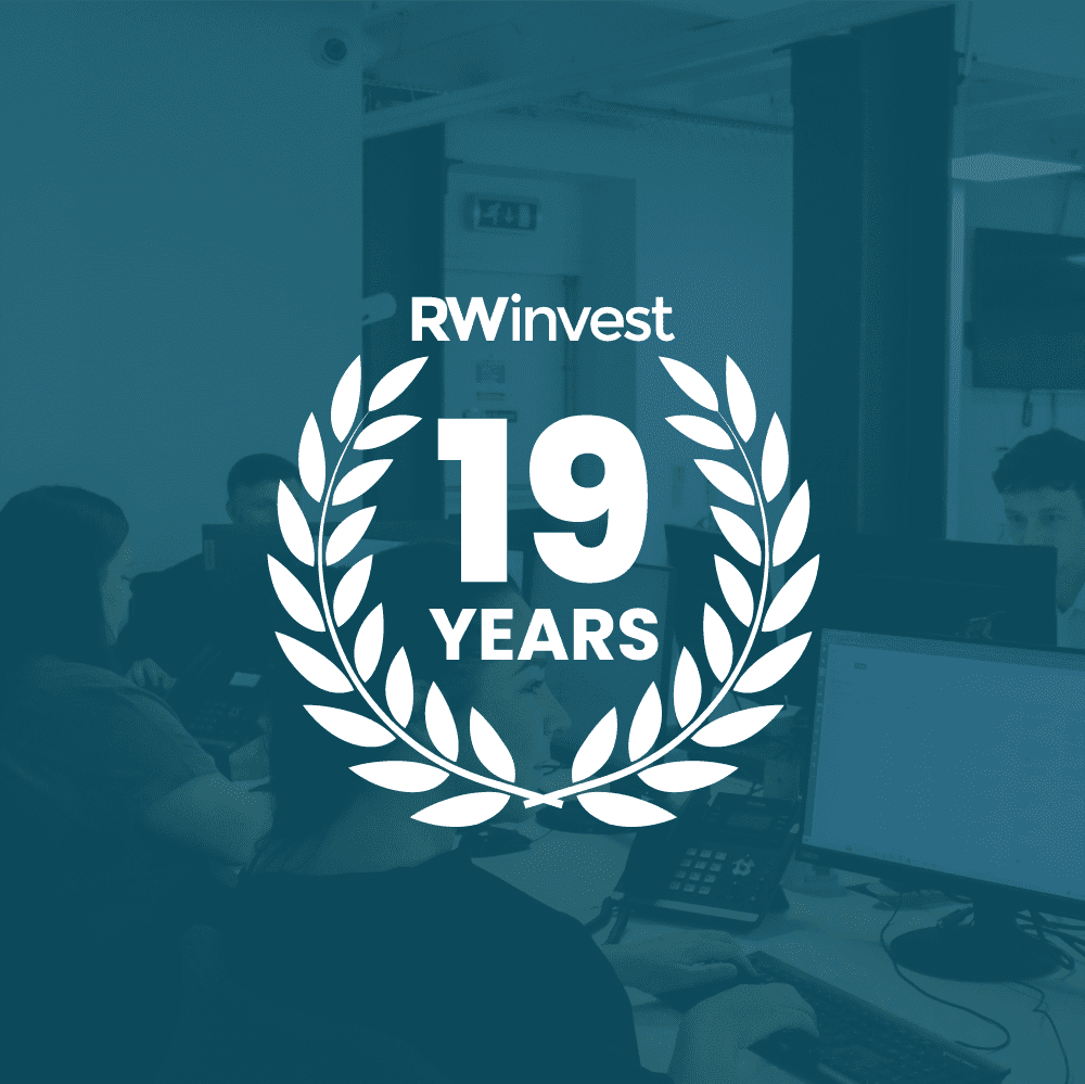RWinvest - 19 Year Experience