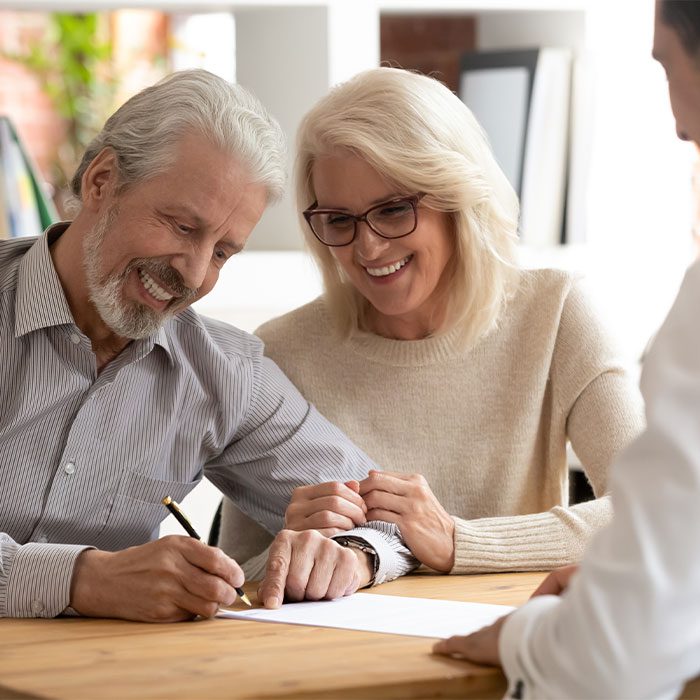 invest-pension-vs-property