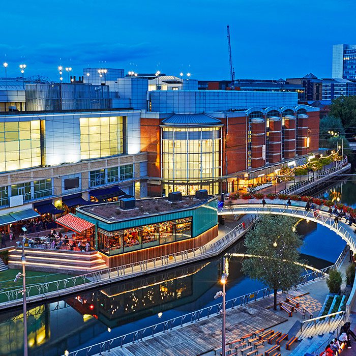 Reading Oracle shopping centre