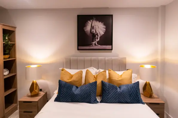 Parliament Square interior bedroom image