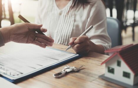 tenant and landlord talking