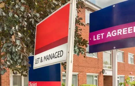Let agreed signs in street in front of block of flats
